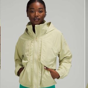 Lululemon Always Effortless Jacket
Dew Green